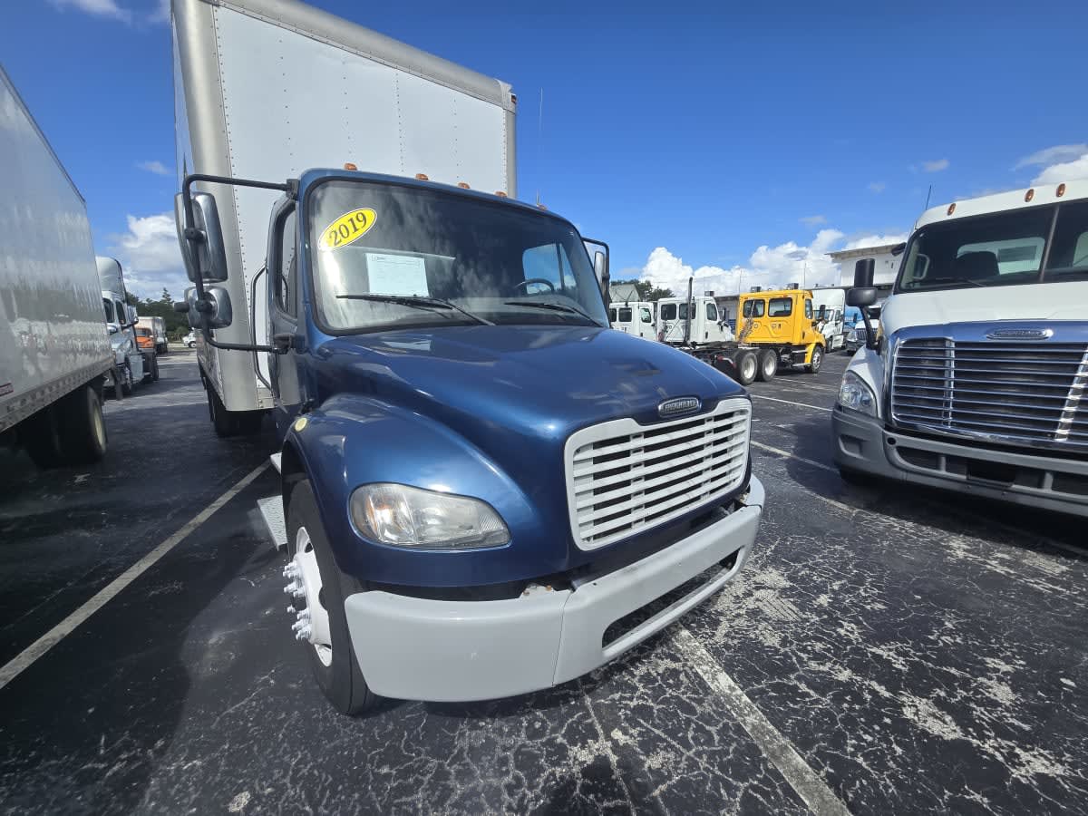 2019 Freightliner M2 106 868150