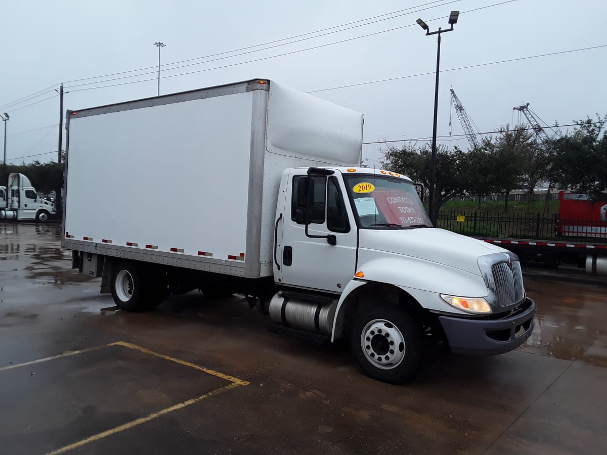 2019 Navistar International 4300 LP 868174