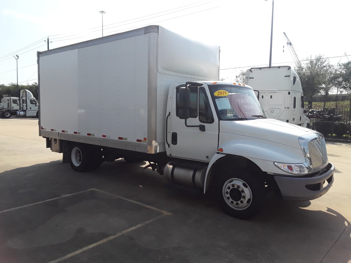 2019 Navistar International 4300 LP 868175