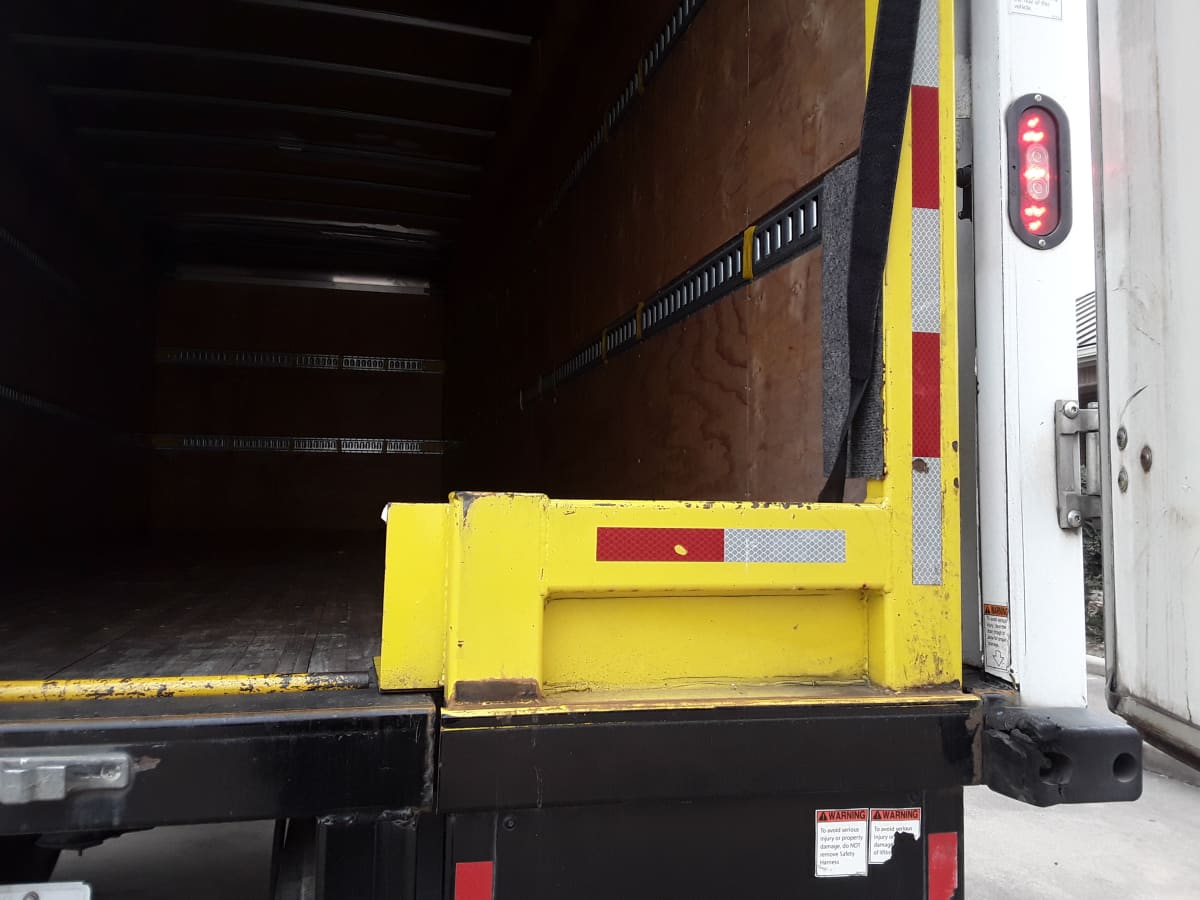 2019 Navistar International 4300 868176