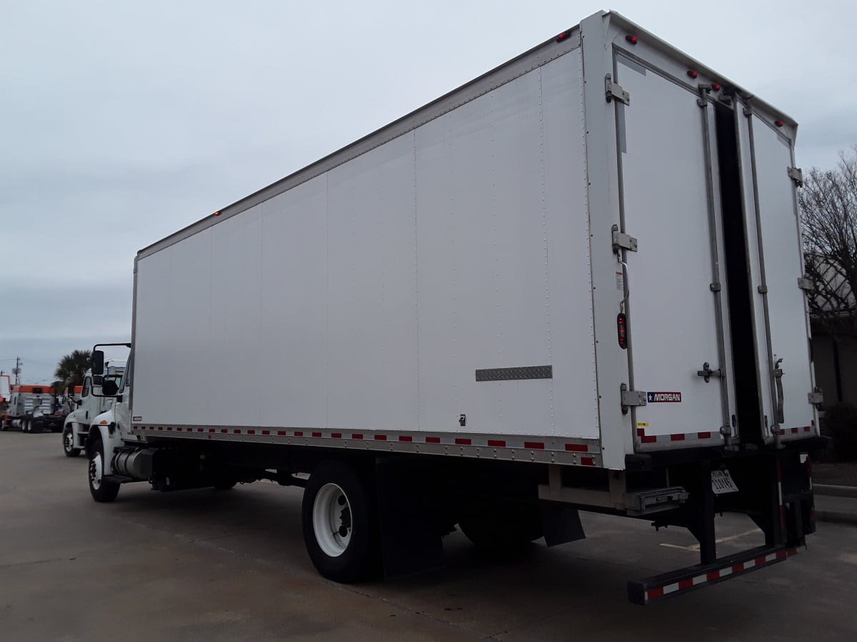 2019 Navistar International 4300 868176