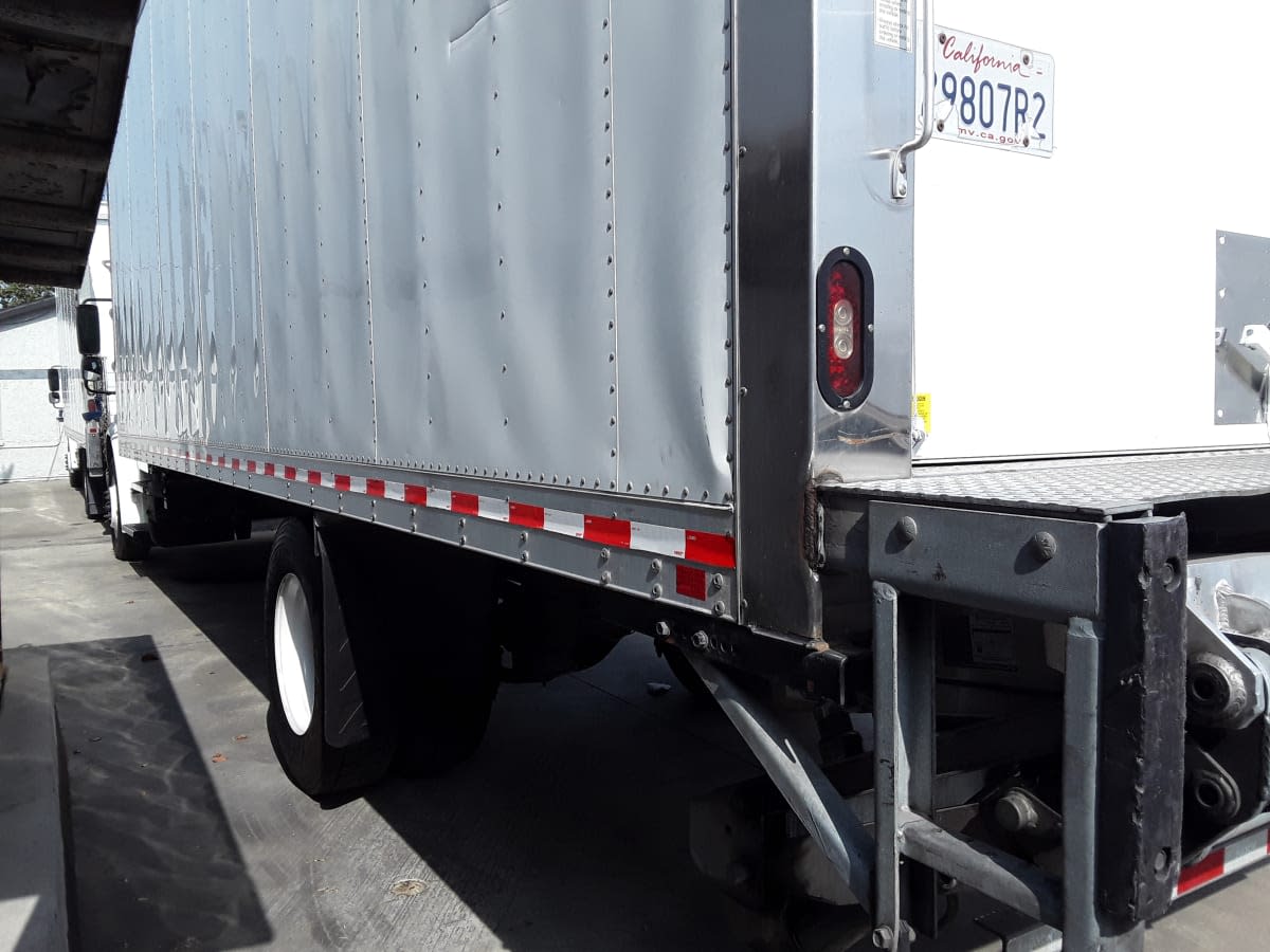 2019 Freightliner/Mercedes M2 106 868183