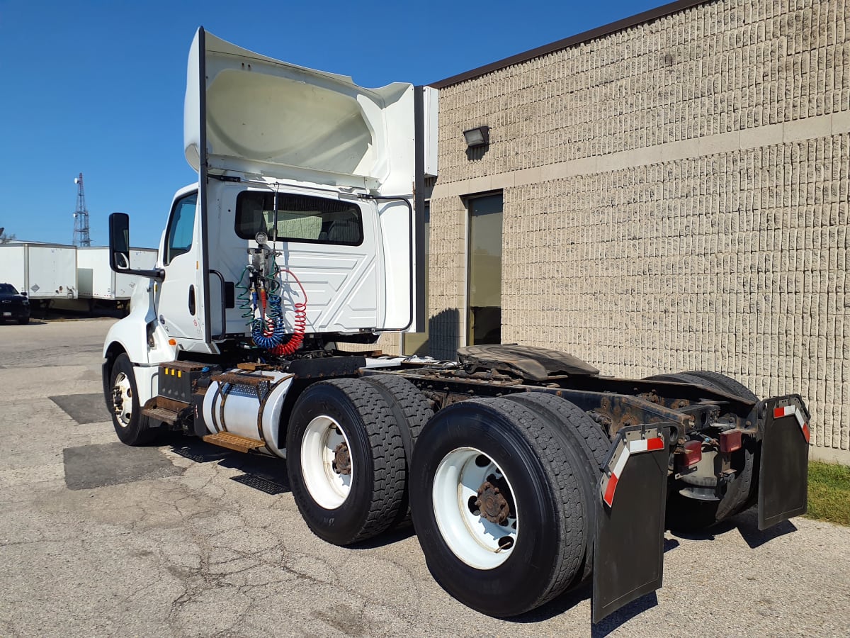 2019 Navistar International LT625 DAYCAB T/A 868238