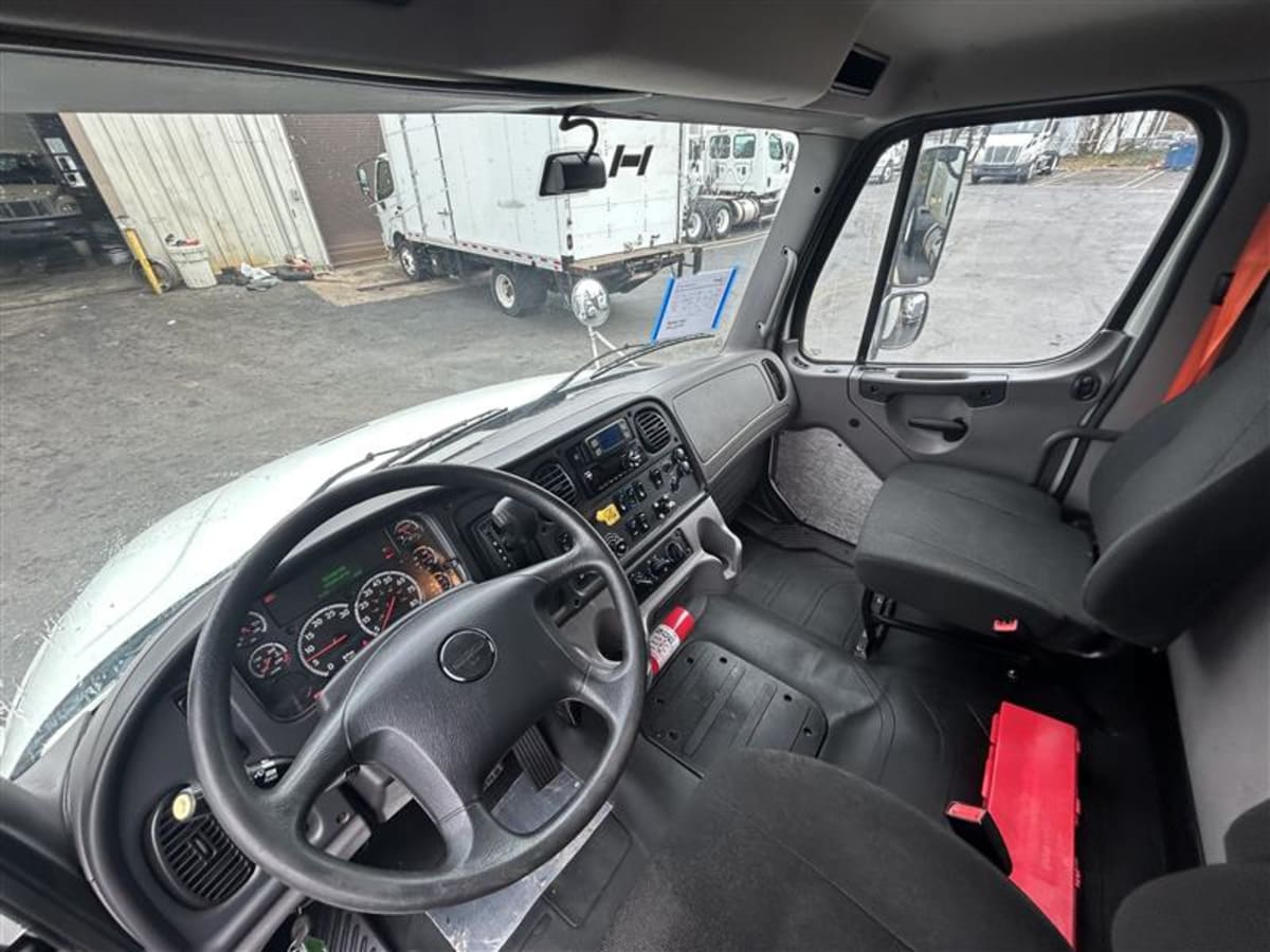 2019 Freightliner/Mercedes M2 106 868500