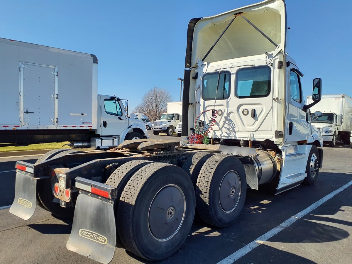 2019 Freightliner/Mercedes NEW CASCADIA PX12664 868588