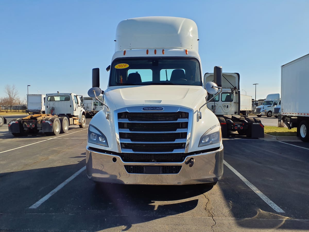 2019 Freightliner/Mercedes NEW CASCADIA PX12664 868588