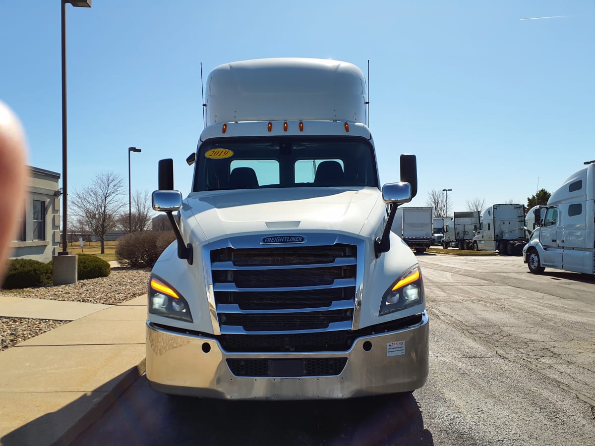 2019 Freightliner/Mercedes NEW CASCADIA PX12664 868589