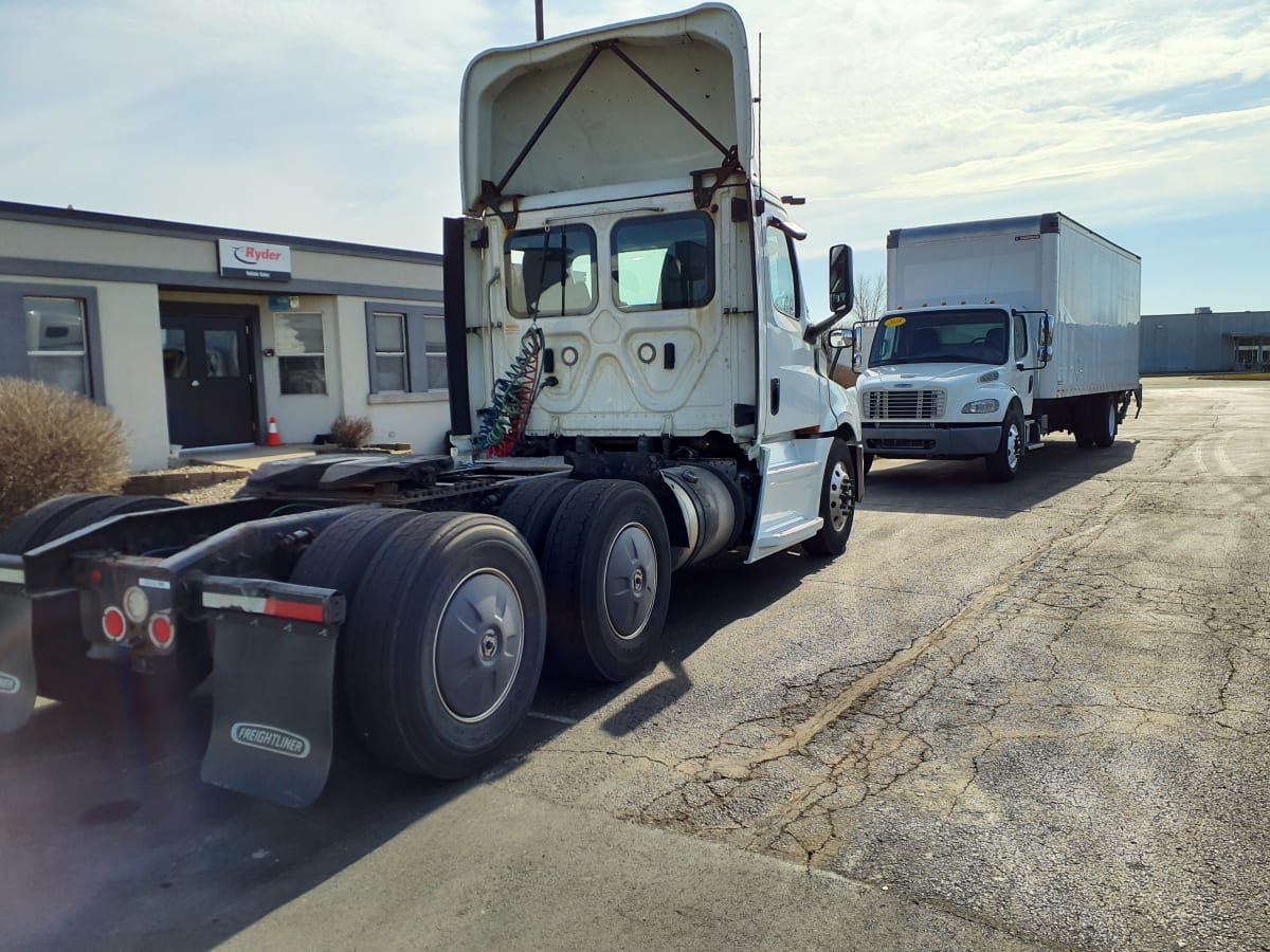 2019 Freightliner/Mercedes NEW CASCADIA PX12664 868590