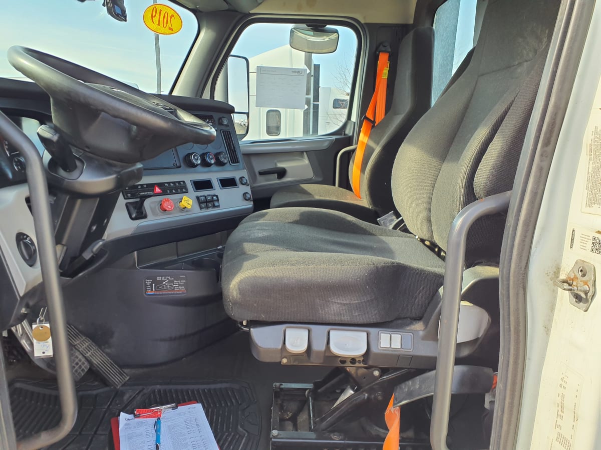 2019 Freightliner/Mercedes NEW CASCADIA PX12664 868590