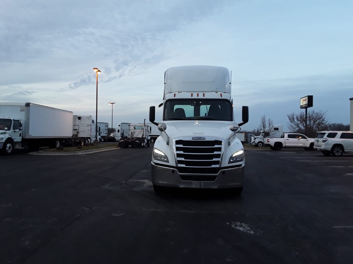 2019 Freightliner/Mercedes NEW CASCADIA PX12664 868591