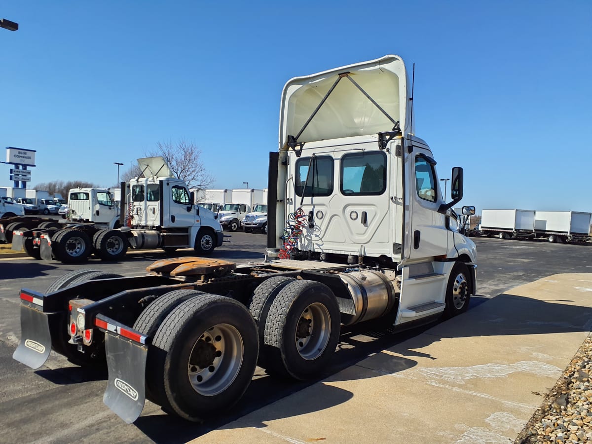 2019 Freightliner/Mercedes NEW CASCADIA PX12664 868594