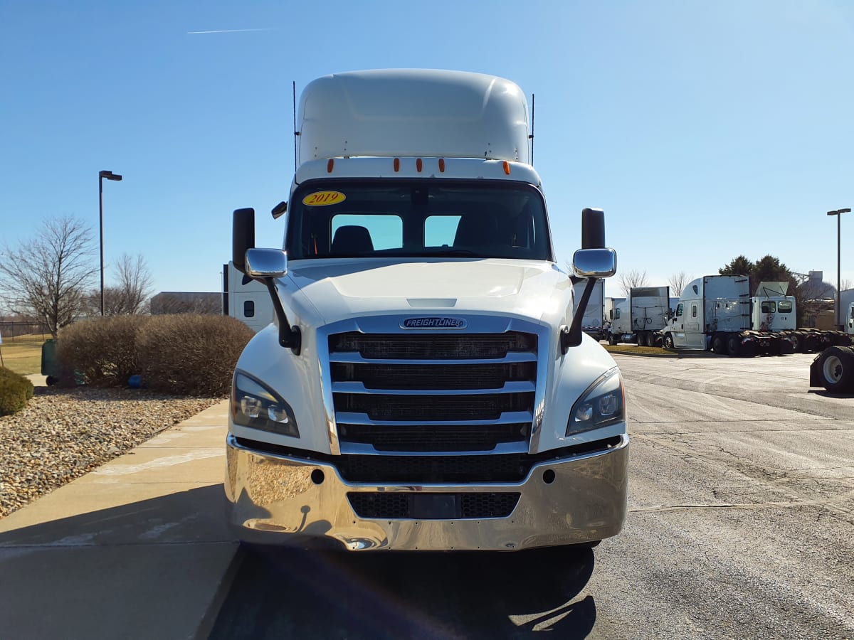 2019 Freightliner/Mercedes NEW CASCADIA PX12664 868594