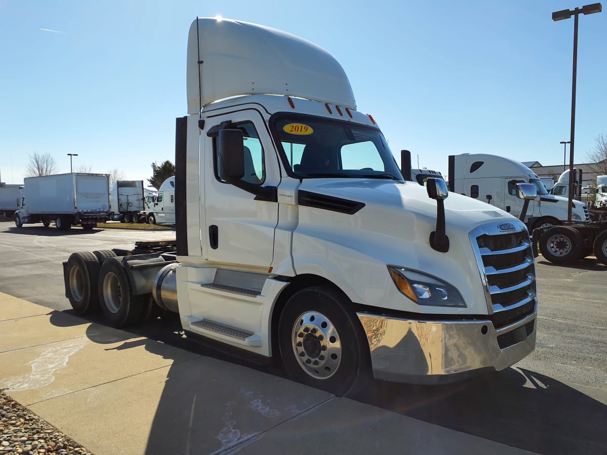 2019 Freightliner/Mercedes NEW CASCADIA PX12664 868594