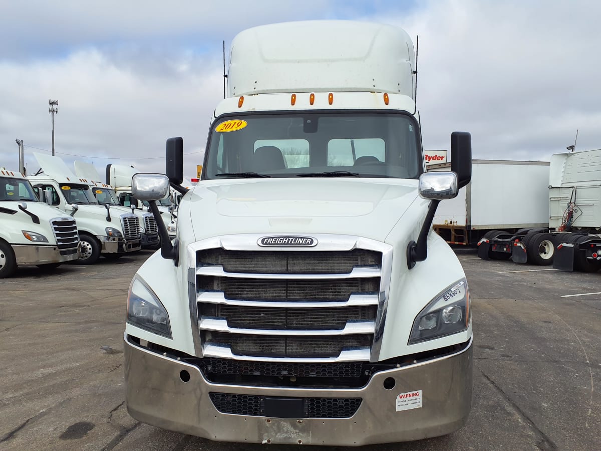 2019 Freightliner/Mercedes NEW CASCADIA PX12664 868602