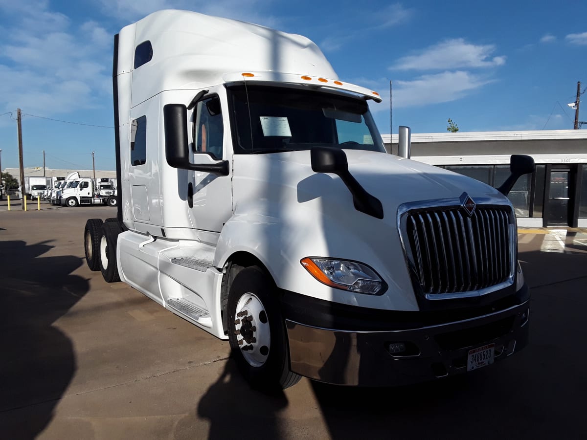 2019 Navistar International LT625 SLPR CAB 868662