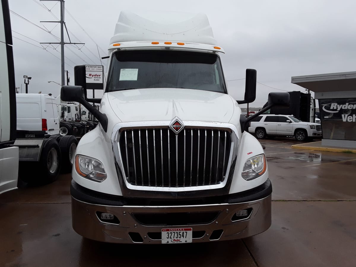 2019 Navistar International LT625 SLPR CAB 868671