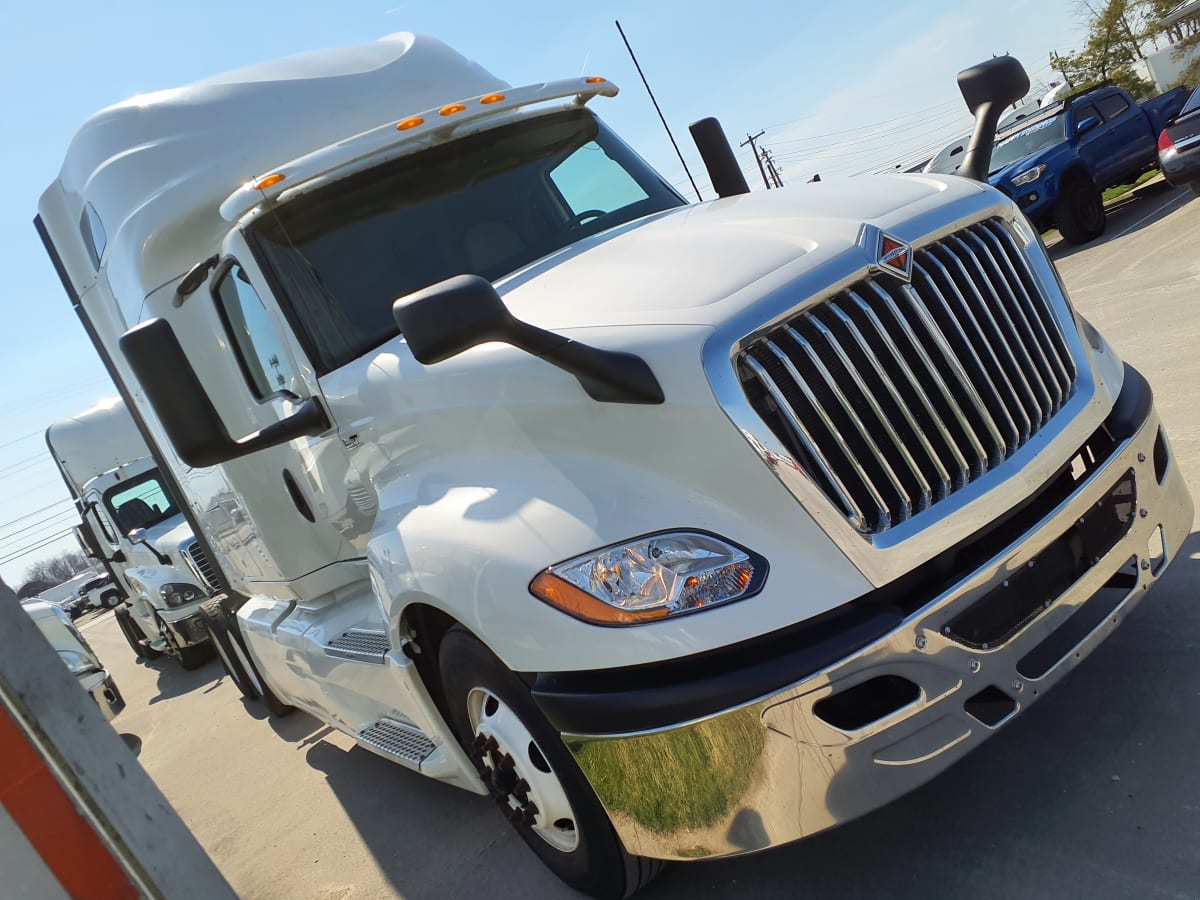 2019 Navistar International LT625 SLPR CAB 868673