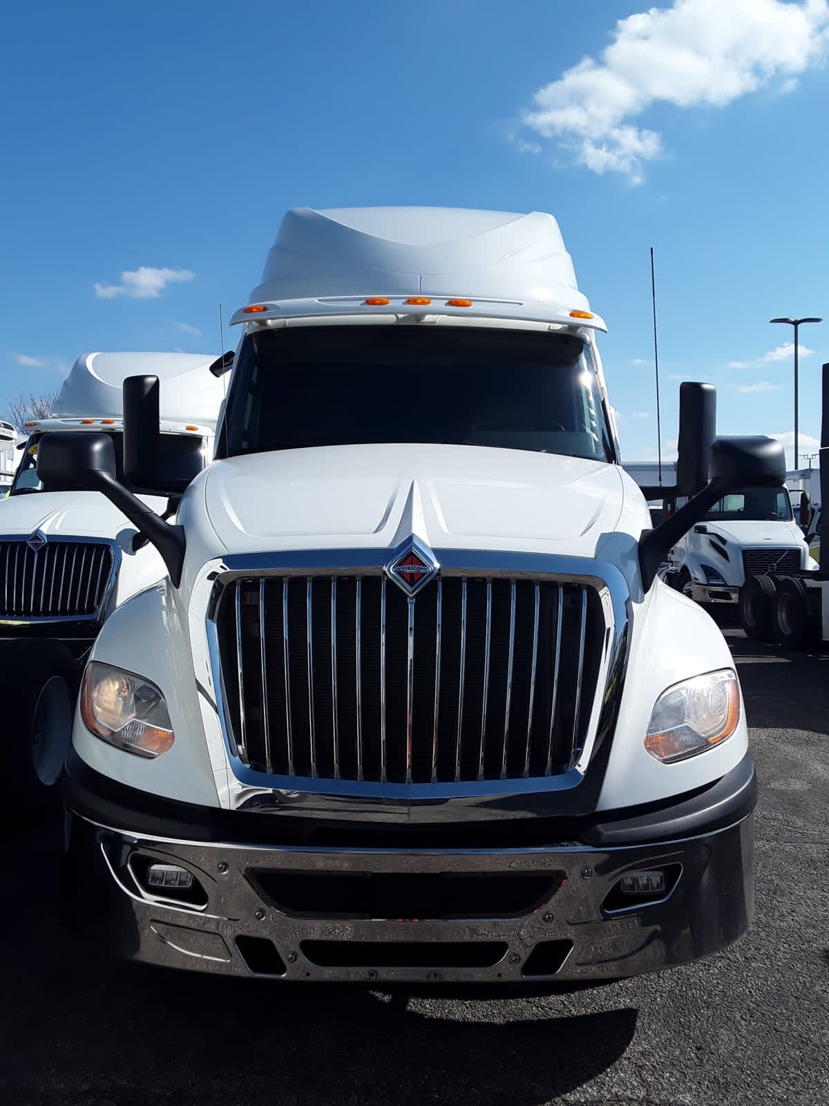 2019 Navistar International LT625 SLPR CAB 868693