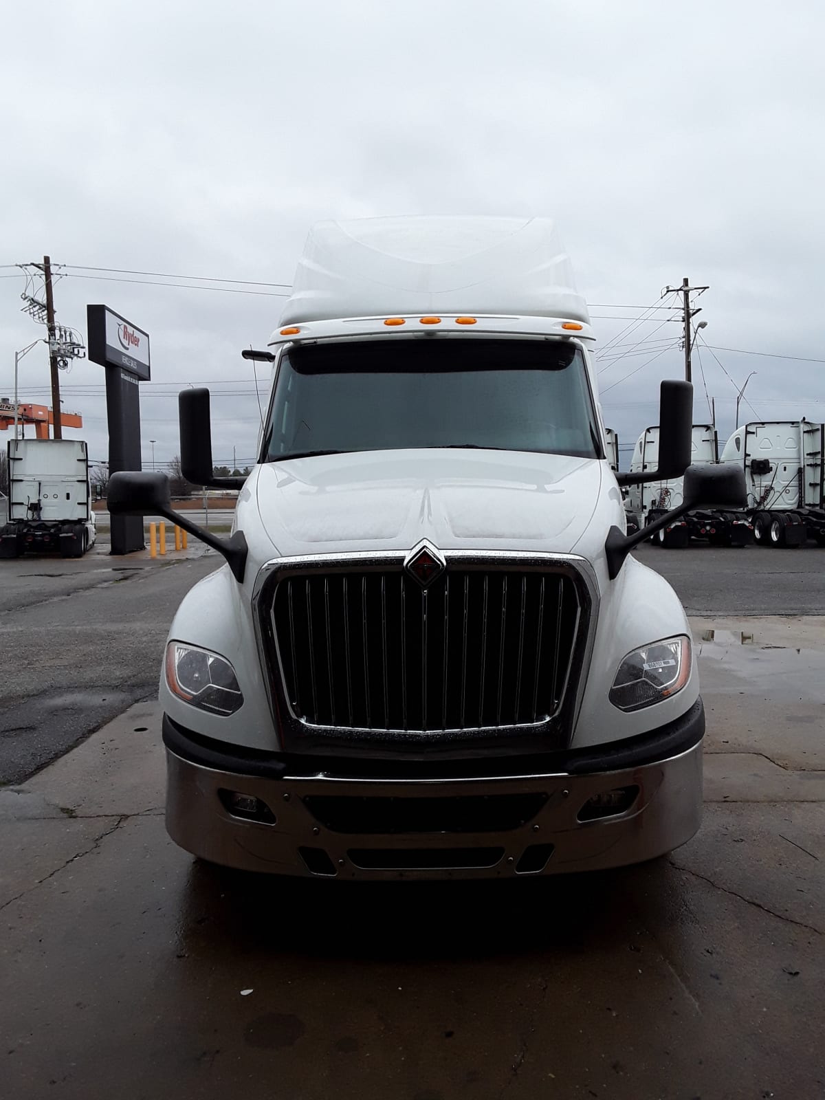 2019 Navistar International LT625 SLPR CAB 868707