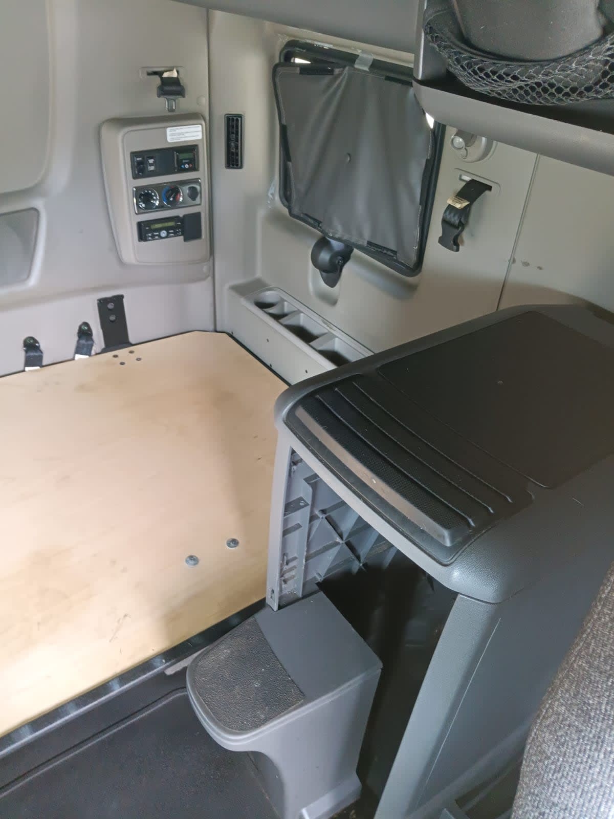 2019 Navistar International LT625 SLPR CAB 868727