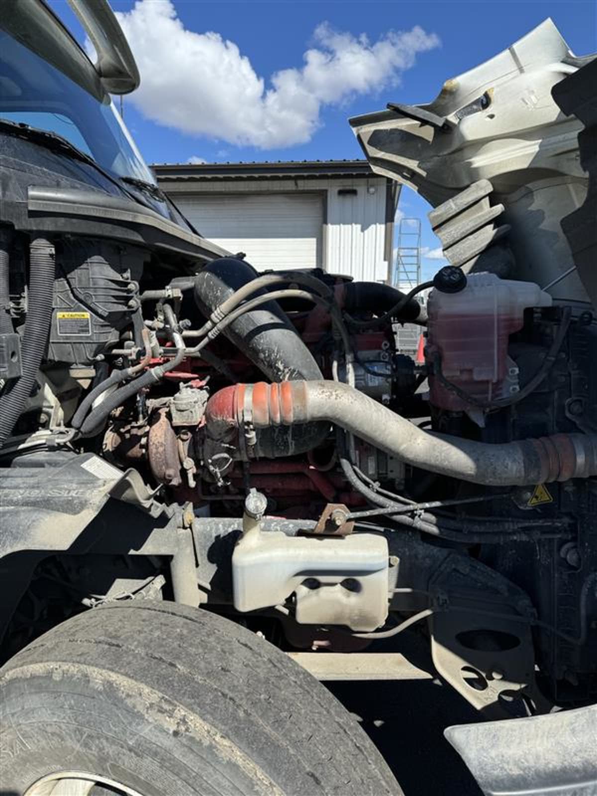 2019 Navistar International LT625 SLPR CAB 868744