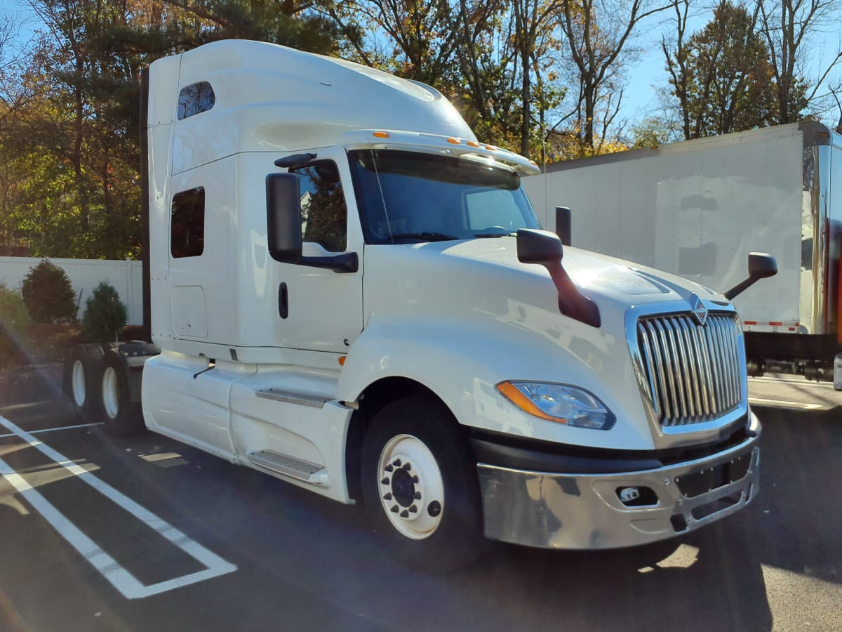 2019 Navistar International LT625 SLPR CAB 868770