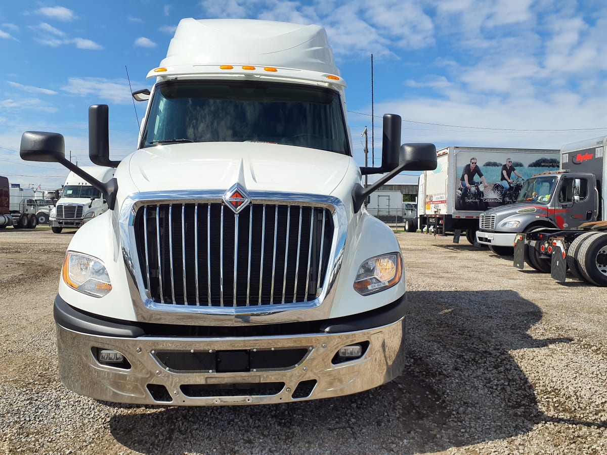 2019 Navistar International LT625 SLPR CAB 868796