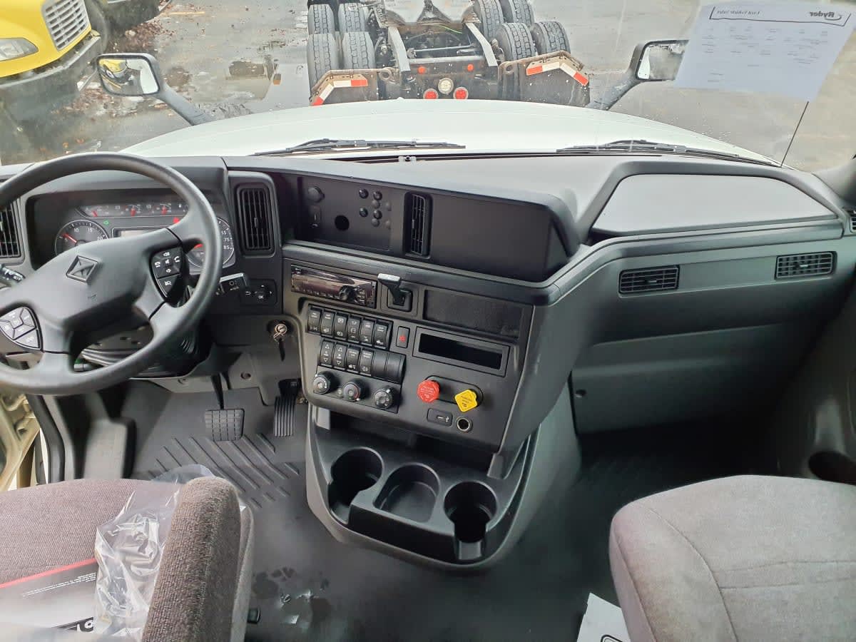 2019 Navistar International LT625 SLPR CAB 868805