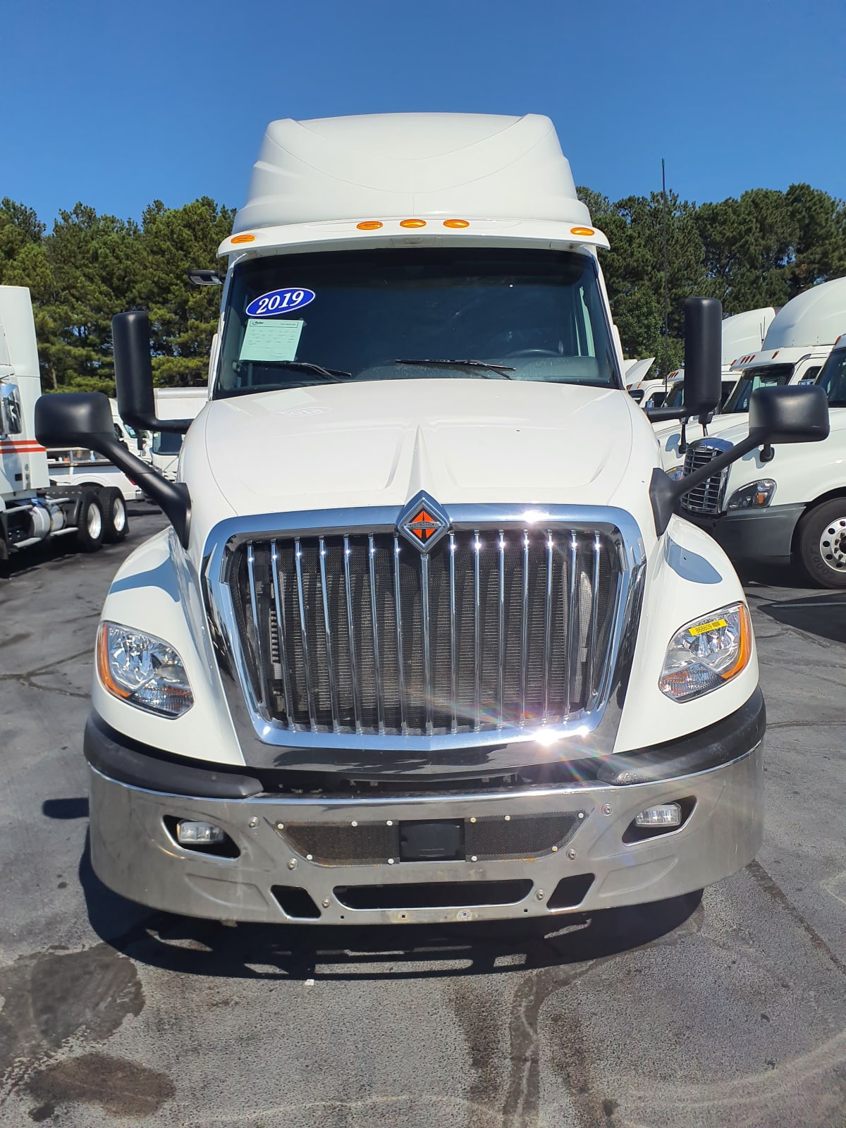 2019 Navistar International LT625 SLPR CAB 868809