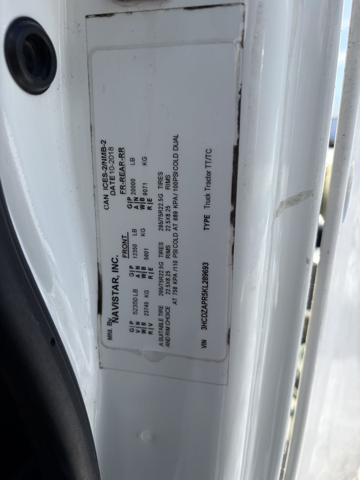 2019 Navistar International LT625 DAYCAB T/A 868827