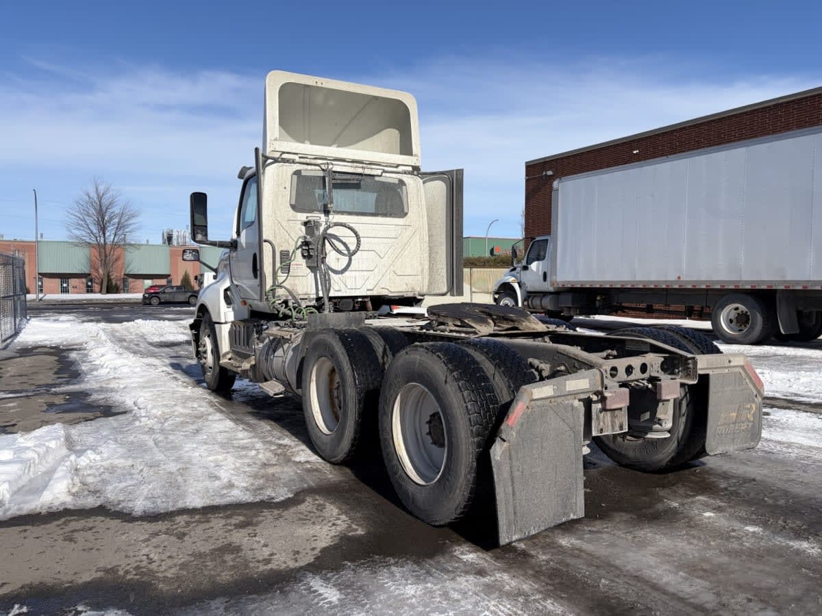 2019 Navistar International LT625 DAYCAB T/A 868827