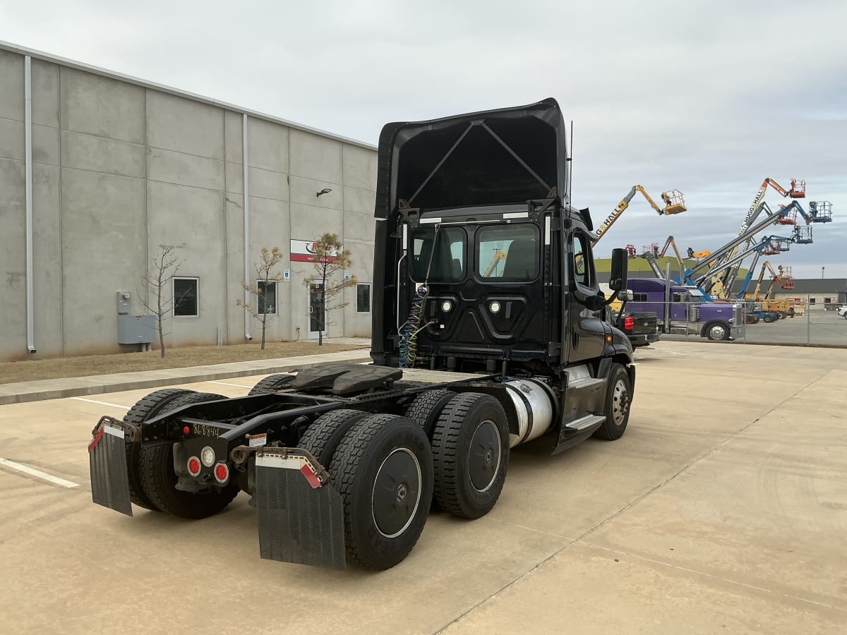 2019 Freightliner/Mercedes CASCADIA 125 868844