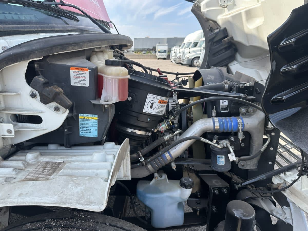 2019 Freightliner M2 106 868856