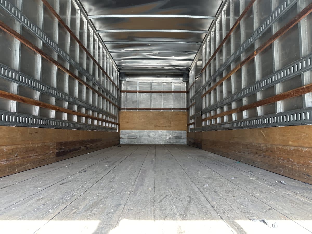 2019 Freightliner M2 106 868856