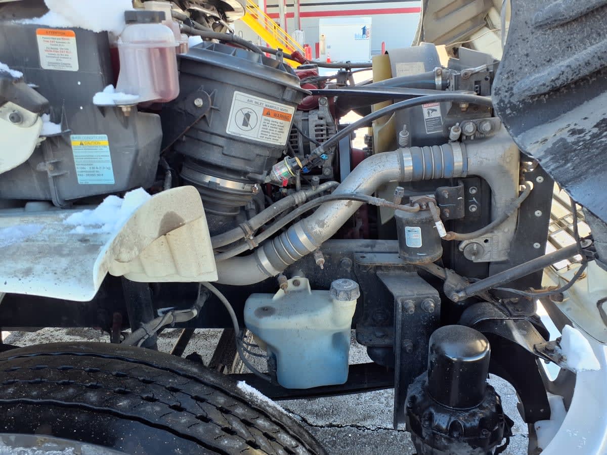 2019 Freightliner/Mercedes M2 106 868891