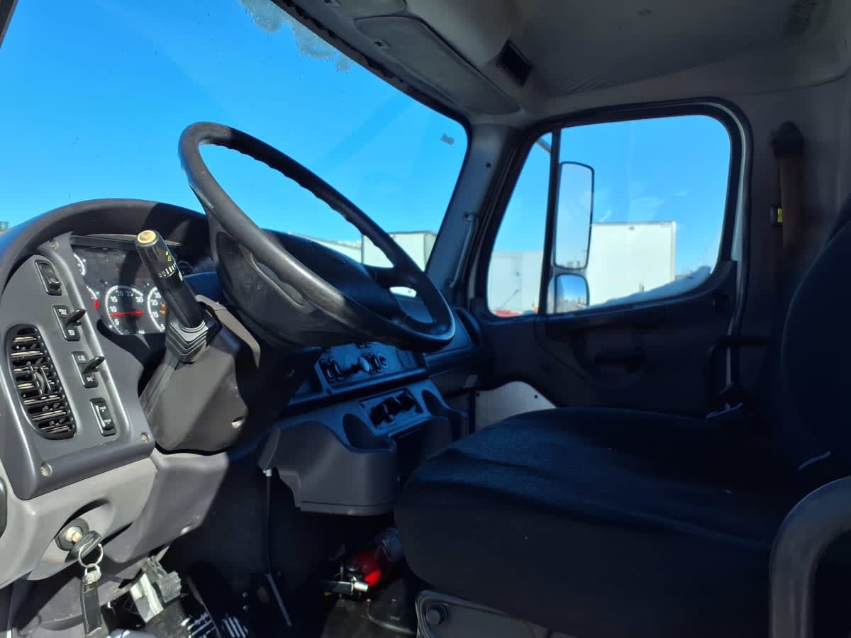 2019 Freightliner/Mercedes M2 106 868891