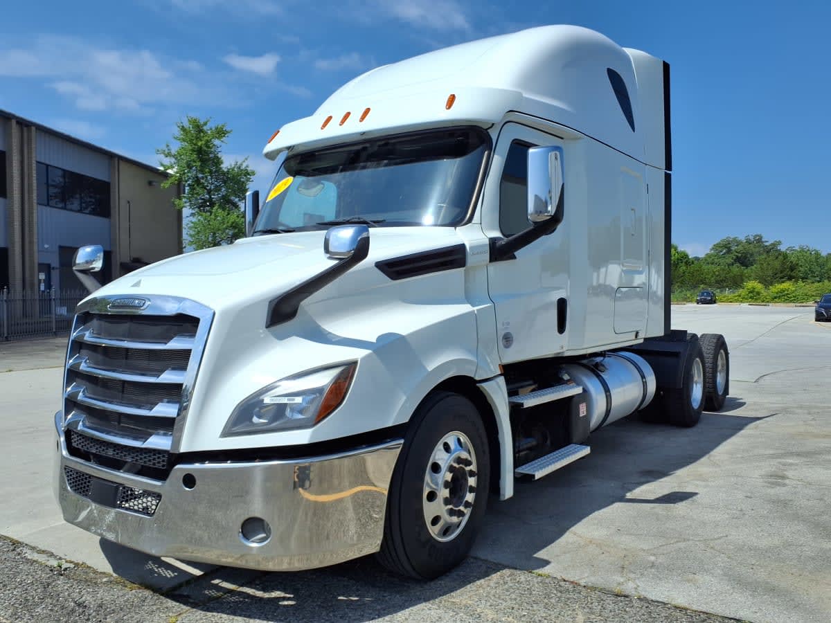 2019 Freightliner Cascadia in Knoxville, TN
