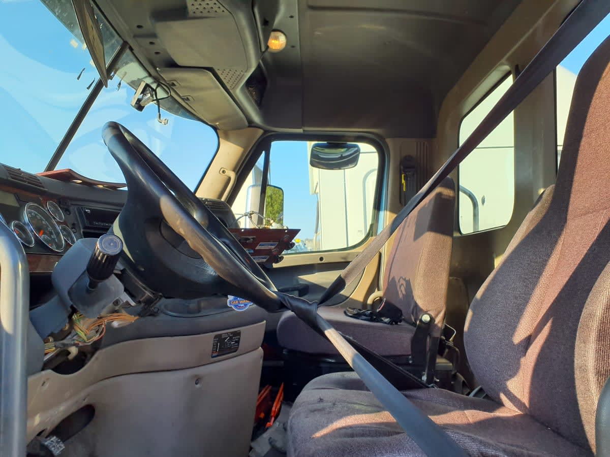 2019 Freightliner - image 7