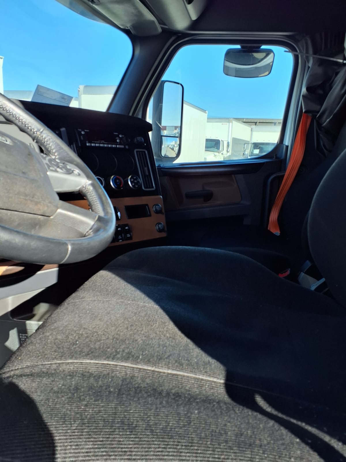 2019 Freightliner - image 7