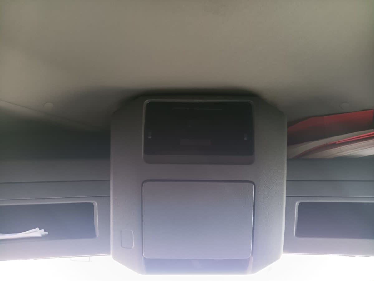 2019 International - image 11