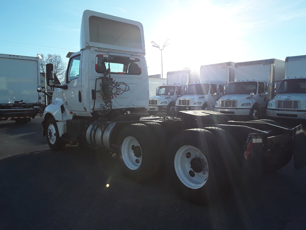 2019 Navistar International LT625 DAYCAB T/A 869030