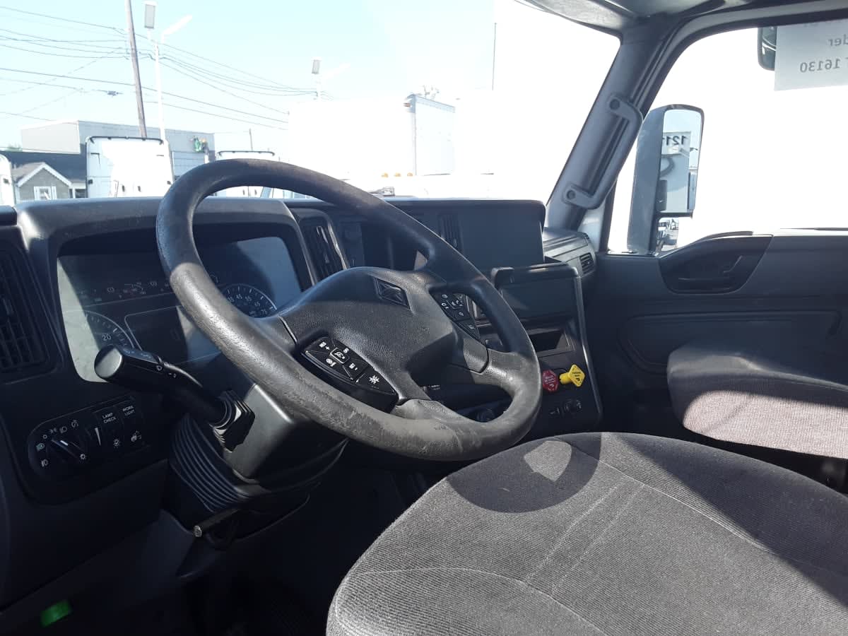 2019 Navistar International LT625 DAYCAB T/A 869031