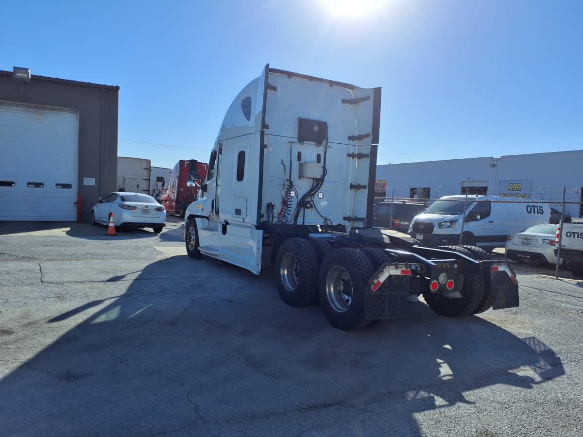 2020 Freightliner - image 6