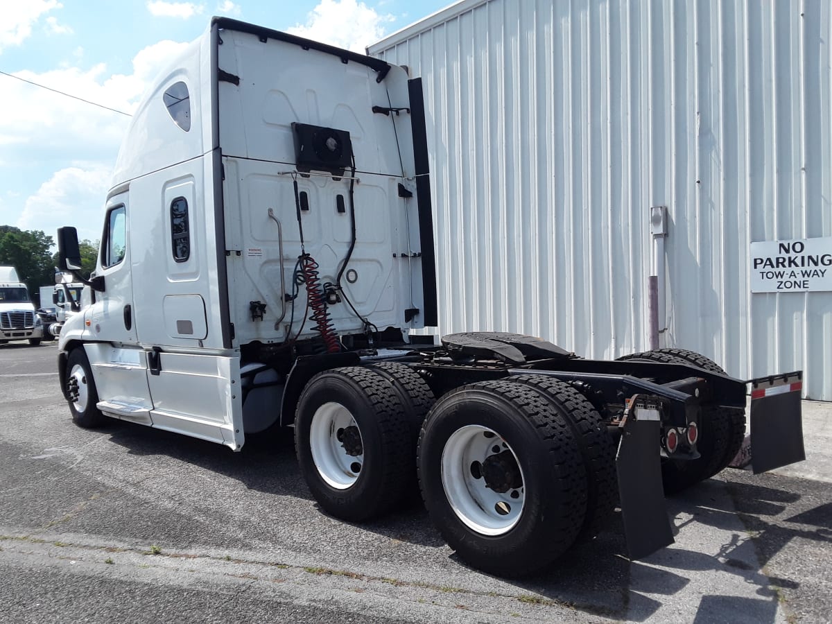 2019 Freightliner/Mercedes CASCADIA 125 869301