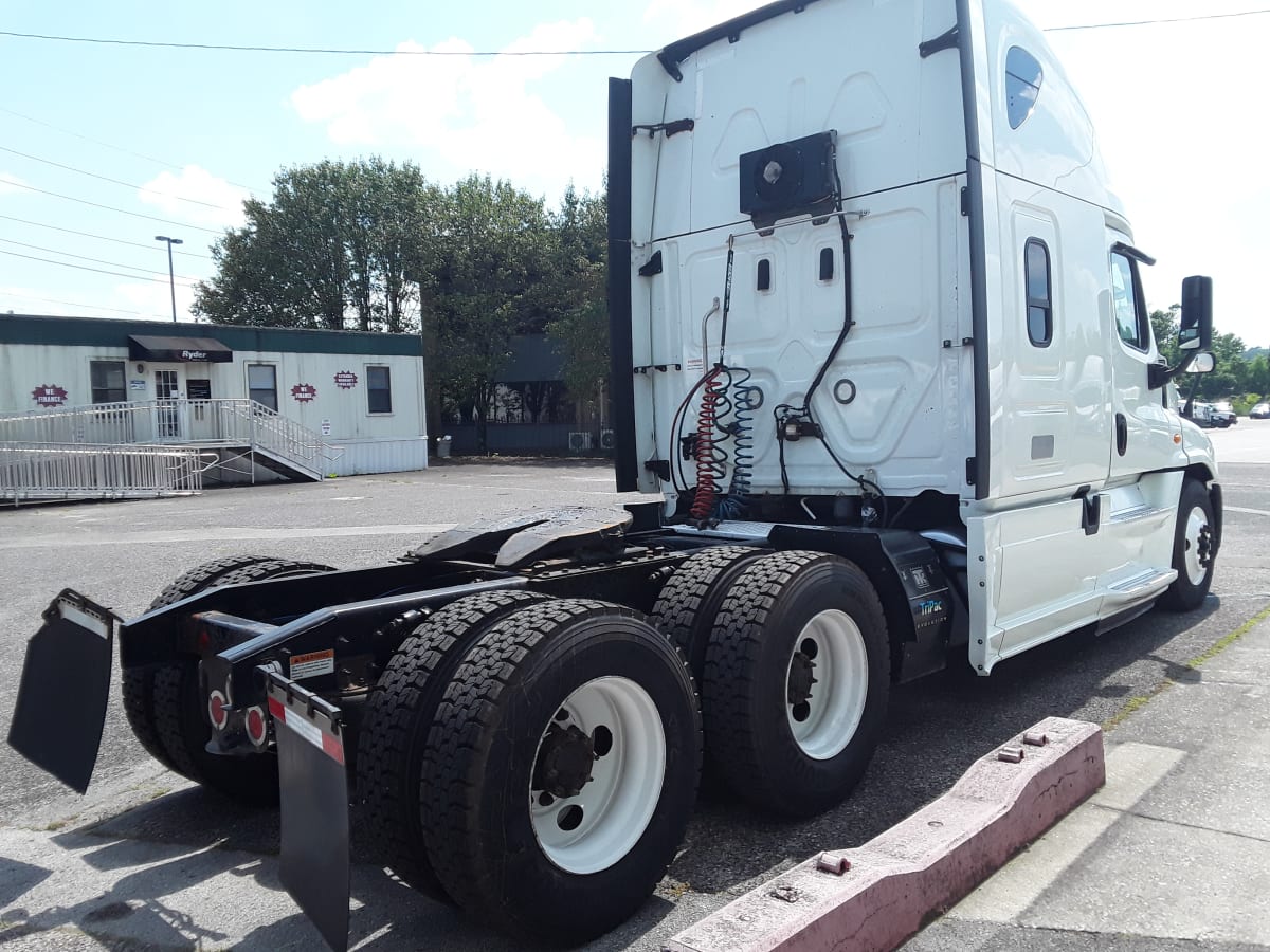 2019 Freightliner/Mercedes CASCADIA 125 869301