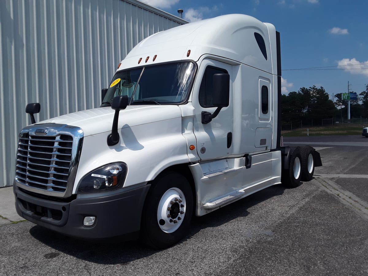 2019 Freightliner/Mercedes CASCADIA 125 869301