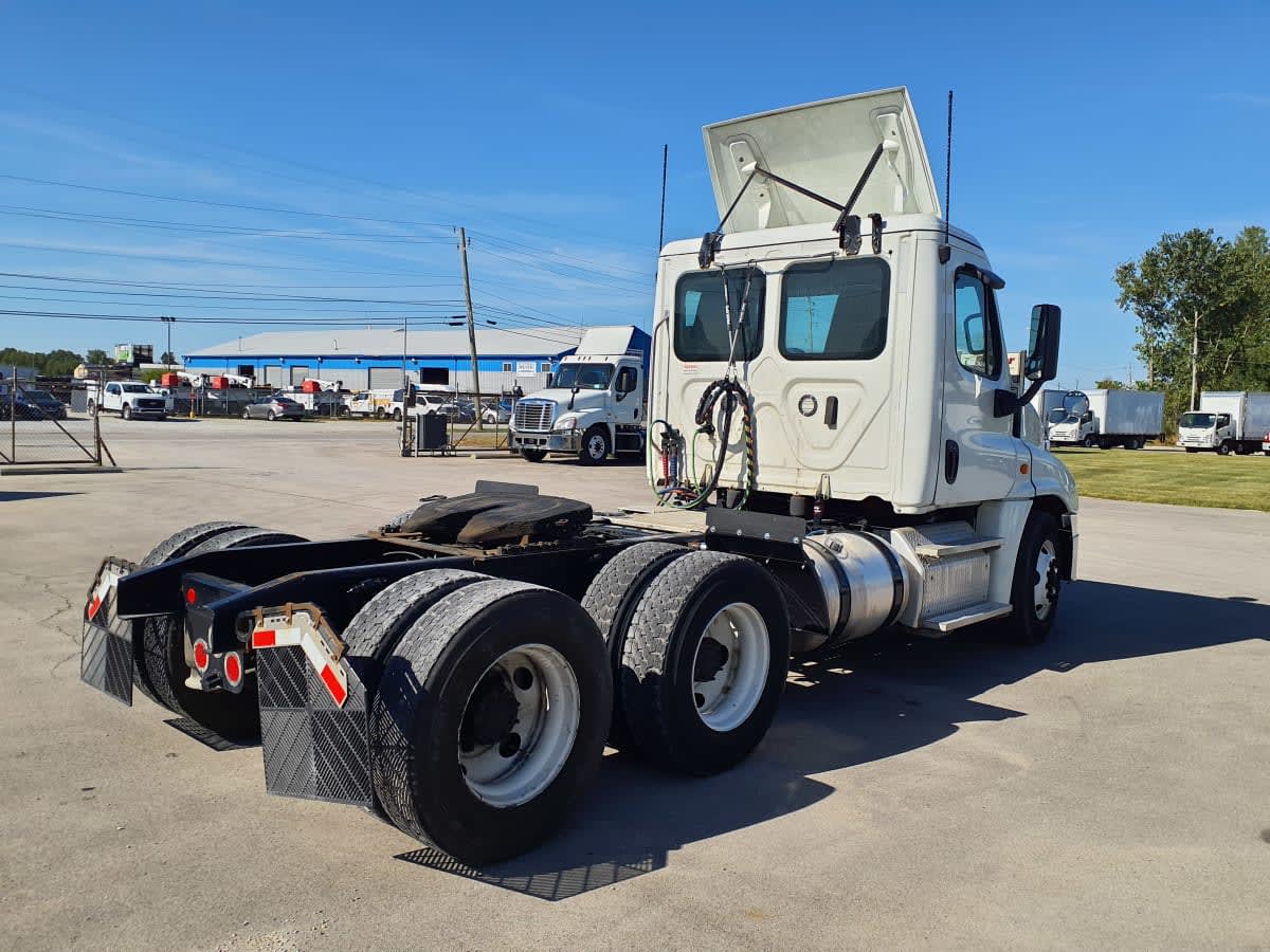 2019 Freightliner CASCADIA 125 869326