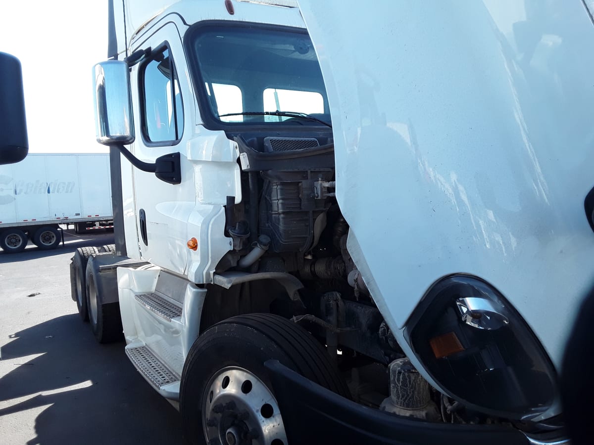 2019 Freightliner/Mercedes CASCADIA 125 869412