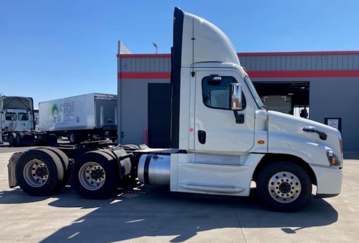 2019 Freightliner/Mercedes CASCADIA 125 869414