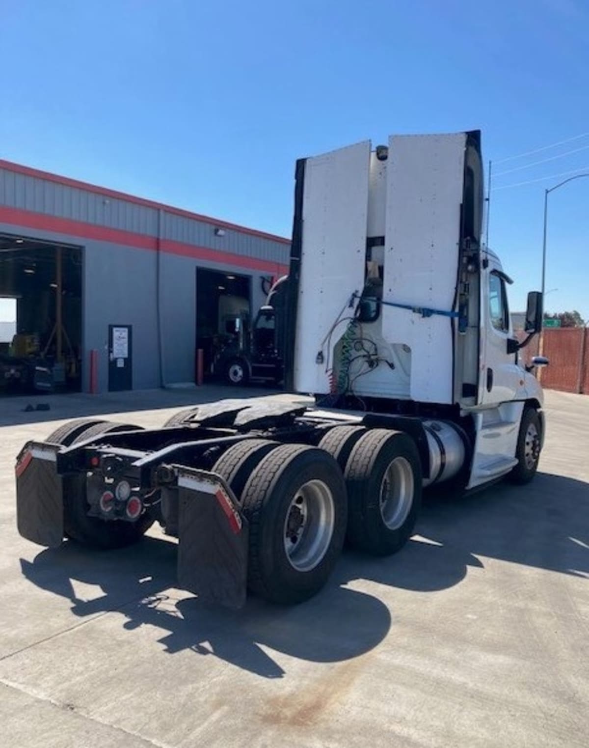 2019 Freightliner/Mercedes CASCADIA 125 869414